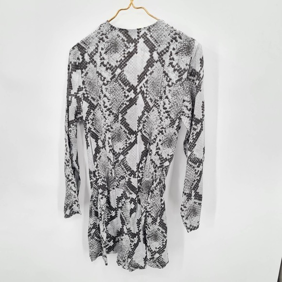 Sofia Collection Natalia Romper Black White Snakeskin Romper Small NWT - Picture 5 of 7
